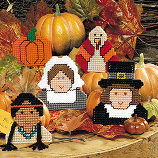 Leisure Arts Thanksgiving Traditions Magnets Plastic Canvas ePattern