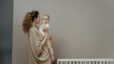 The 5 Minute Room Reset: A Mum + Baby Plan for Surprise Visitors