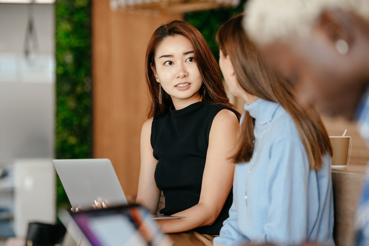 Moves for Today's Career Women: Unleash Your Potential and Realize Your Dreams