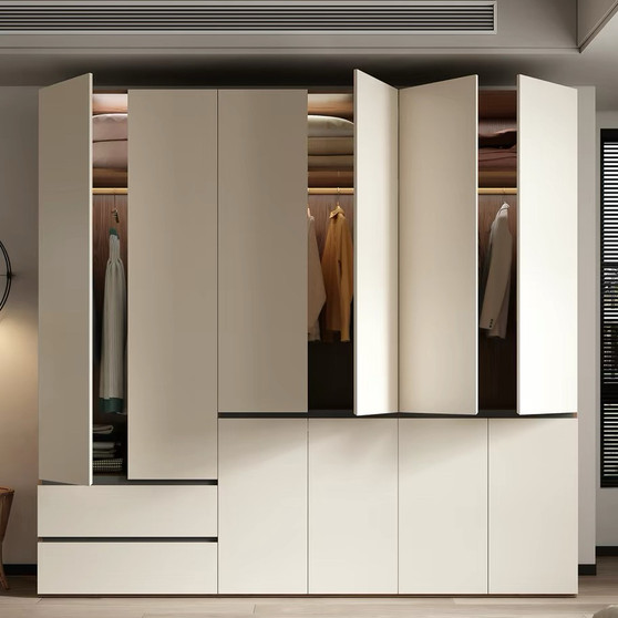 Handleless + Full-Height Design