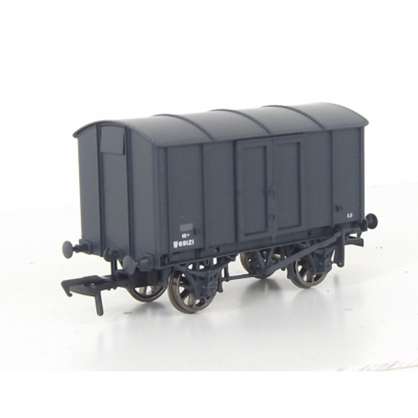 Rapido Trains OO Gauge Iron Mink  No.W69121 - BR Grey 908008
