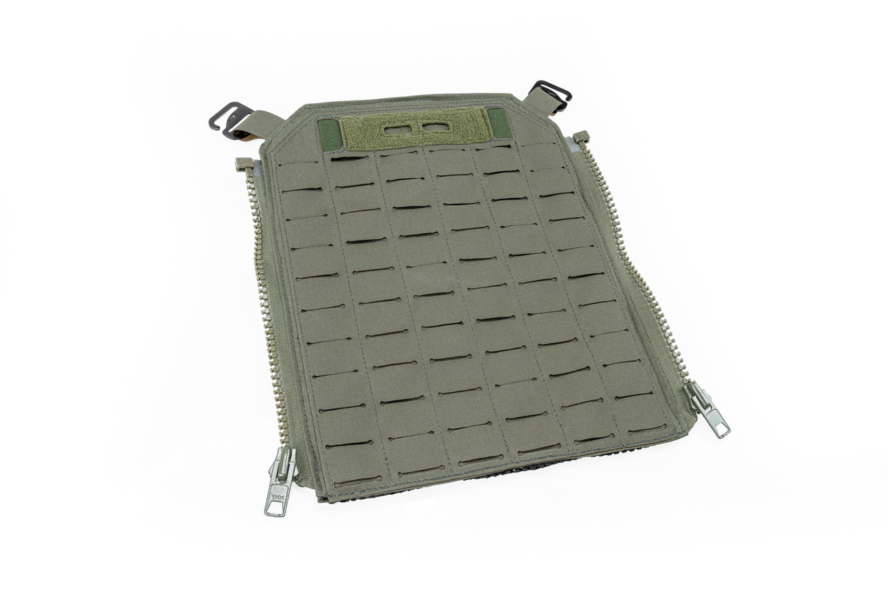Horizontal MOLLE Pouch Zipped