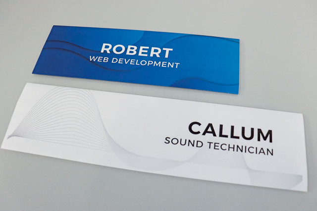 Hanging Cubicle Signs | Cubicle Name Plates | Office Workstation Signs