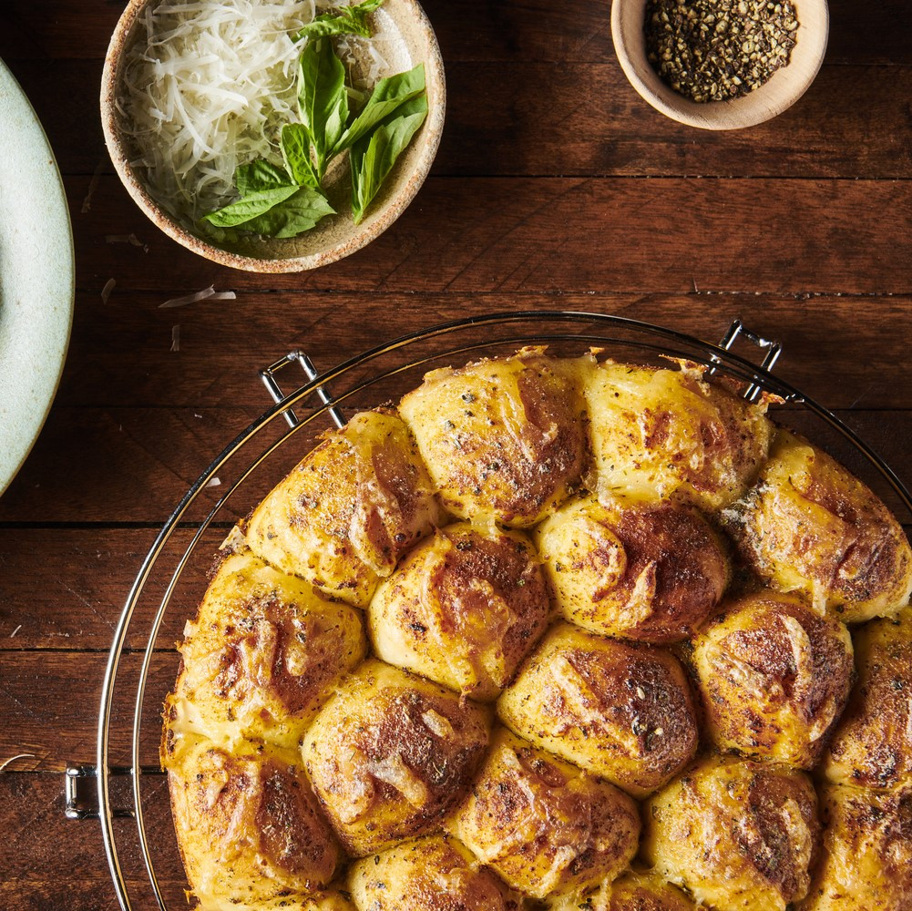 Pull-Apart Garlic Bread Mix Kit - King Arthur Baking Company