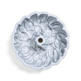 Laurel Wreath Bundt Pan