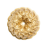 Laurel Wreath Bundt Pan