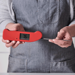 Thermapen One with probe folding in and out, showing rotating display