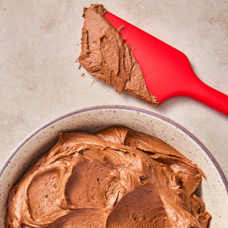 SPECTACULAR SPATULA with chocolate buttercream