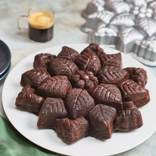 Chocolate cake made in the Poinsettia Pull Apart Pan