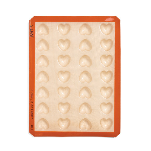 Bite-Sized Silicone Heart Pan