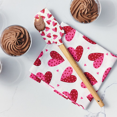 Chocolate mousse with Lotsa Love Spatula and towel