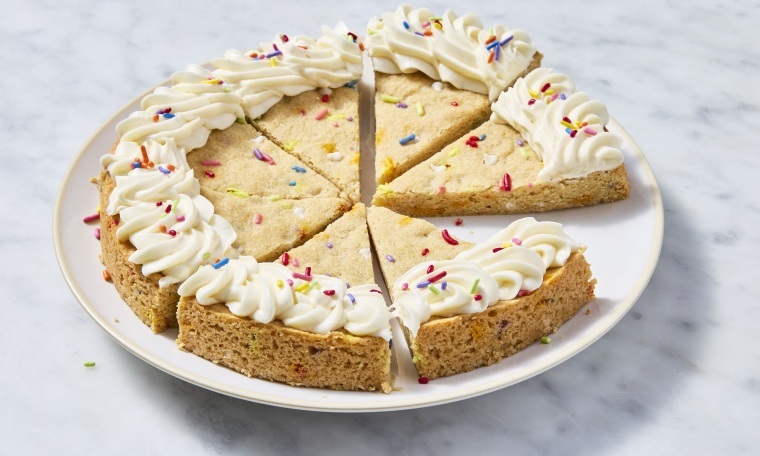 Confetti Sugar Cookie Cake 