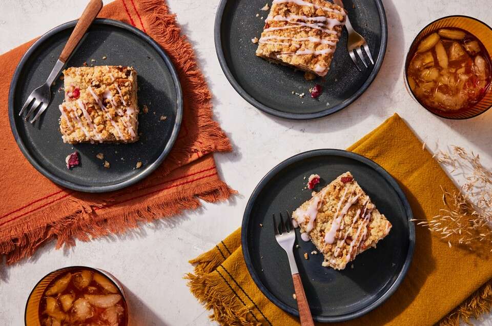 Cranberry Coffee Cake with Almond Crunch
