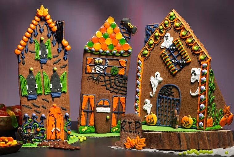 How to make haunted Halloween houses