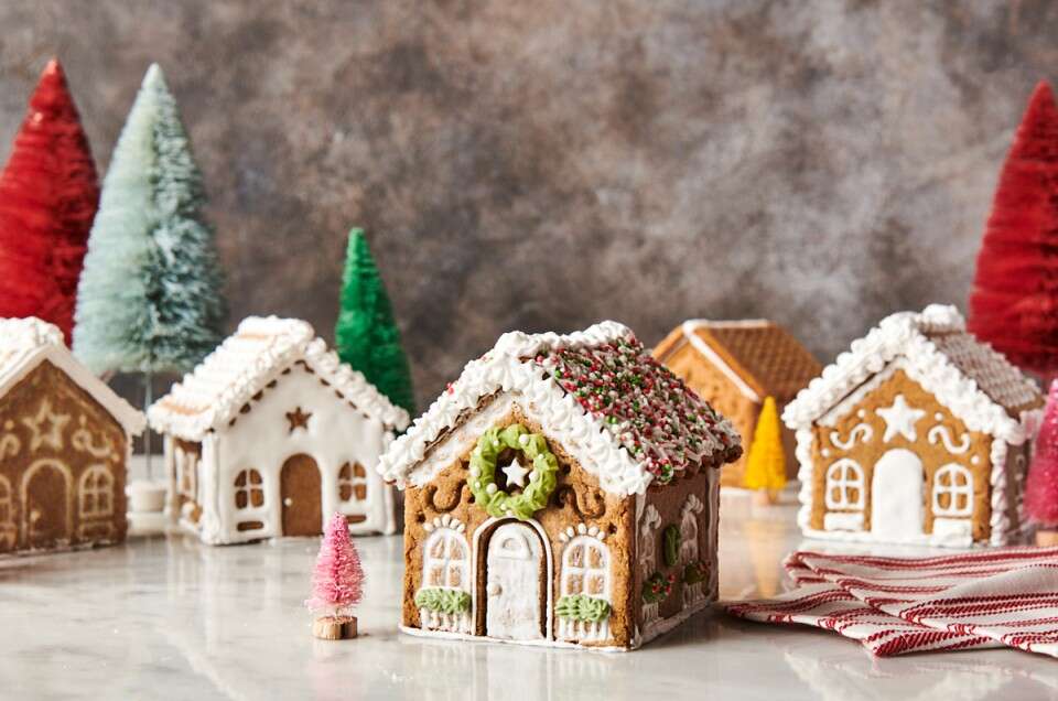 How to make a gingerbread house — and cute gingerbread people, too