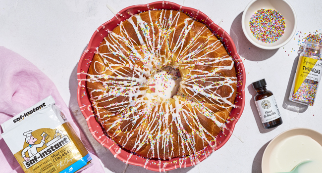 Emile Henry Rose Madeleine Bowl