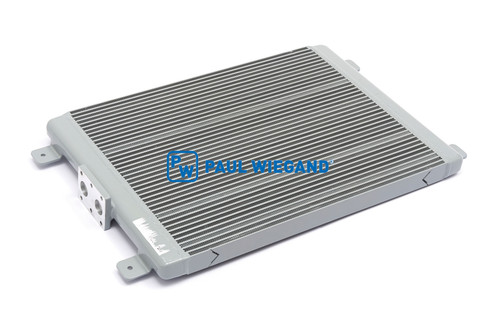 RAVO Refrigerador de aceite serie 5 Recipiente de barrido EURO 3/4/5/6 (60056042) RAVO Refrigerador de aceite serie 5 Recipiente de barrido EURO 3/4/5/6 (60056042)