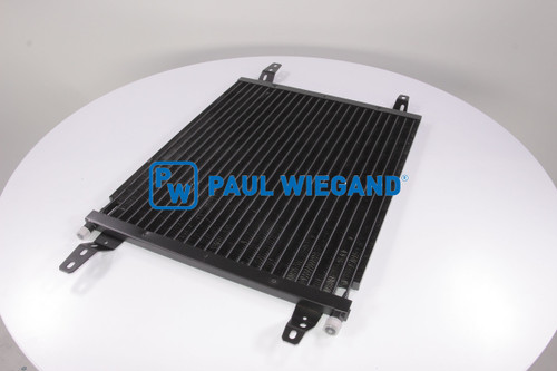 Condensador SCANIA Div. modelos reproducción de/a 01/81-12/96 (31060101) Condensador SCANIA Div. modelos reproducción de/a 01/81-12/96 (31060101)