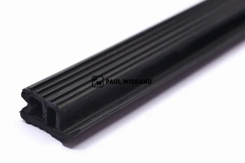 Perfil de estanqueidad para piezas estándar Hako, tapa de contenedor de residuos PVC anchura: 11 altura: 13,5/21,5 (se vende por metros) (65800077)