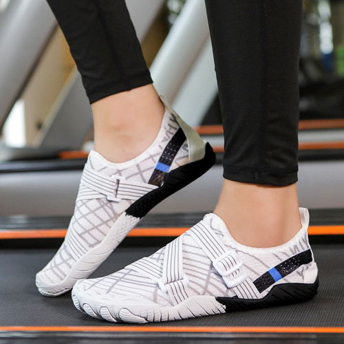 Best-selling Outdoor Beach Shoes Couple Hiking Wading Shoes Stream Snorkeling Indoor Breathable Fitness Aerobics Shoes Best-selling Outdoor Beach Shoes Couple Hiking Wading Shoes Stream Snorkeling Indoor Breathable Fitness Aerobics Shoes
