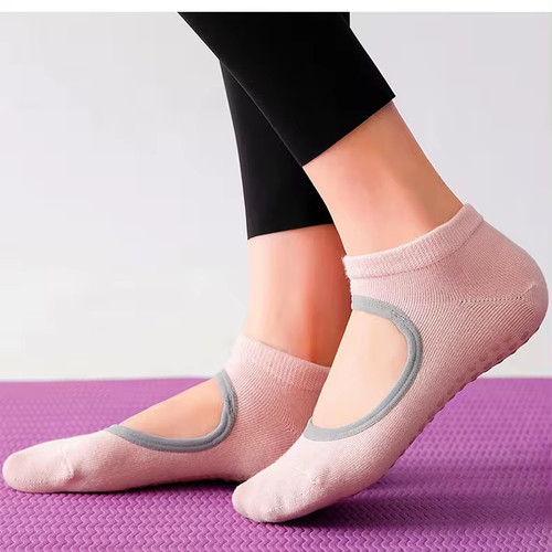 REMOULD Pilates Grip Socks Custom logo Anti-slip Custom logo Yoga Gym Socks Wholesale REMOULD Pilates Grip Socks Custom logo Anti-slip Custom logo Yoga Gym Socks Wholesale