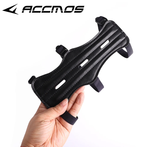 Archery Leather Arm Guard Protection Forearm Adjustable Hunting Shooting Bow Arrow Training Accessories Archery Leather Arm Guard Protection Forearm Adjustable Hunting Shooting Bow Arrow Training Accessories