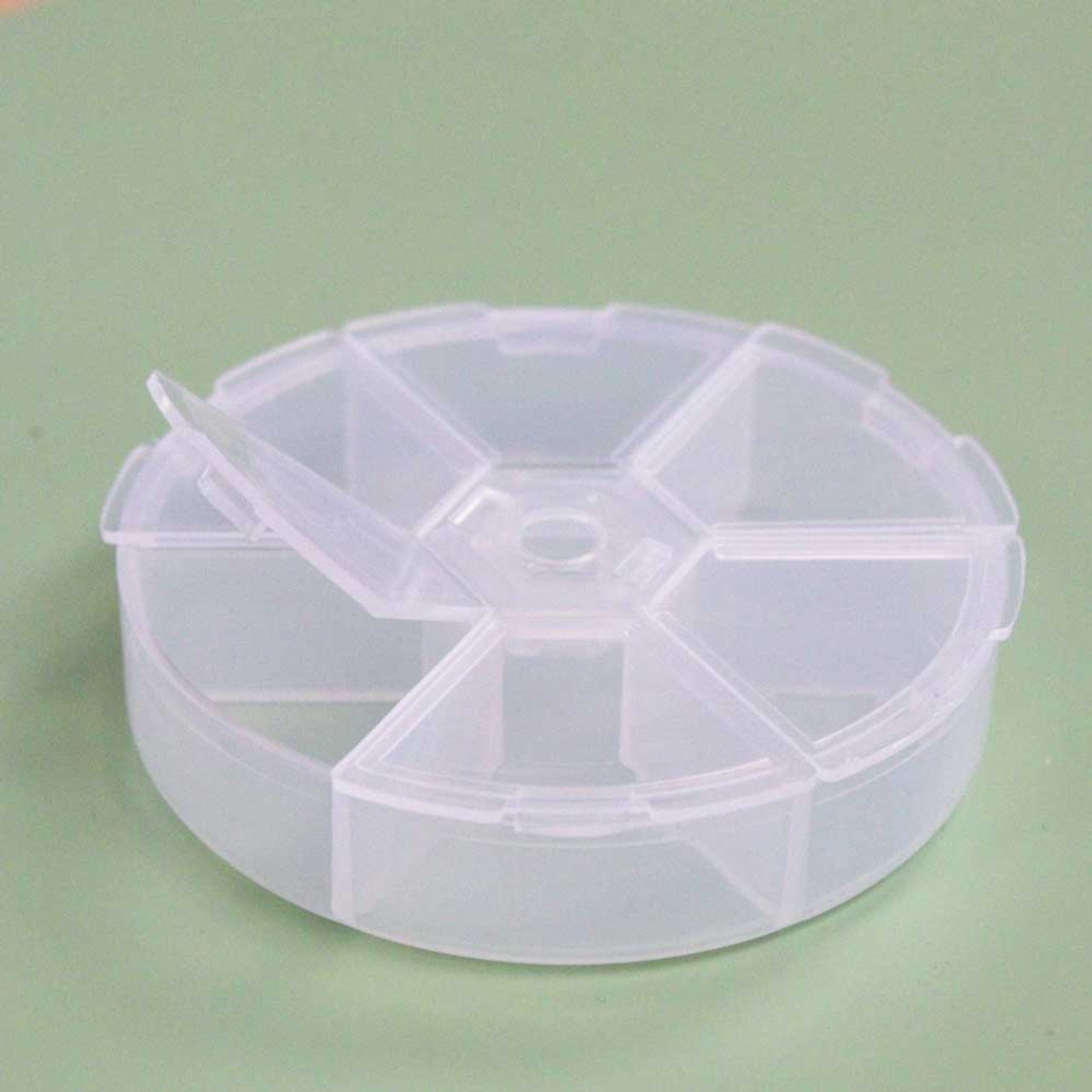 Helby / Beadsmith 8 Compartment Round Plastic Storage Box with Snap Closure Clearance | Esslinger