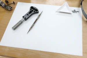 Bergeon 6808 Work Pad Bench Mat Plastic with Adhesive Backing 9.5" x 12.5"