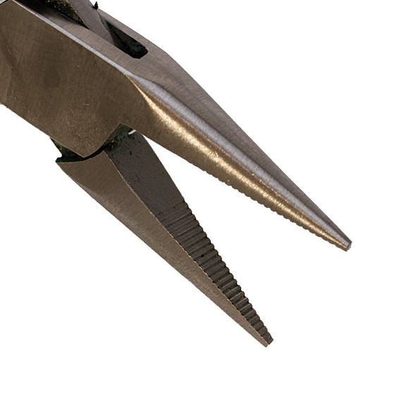 Chain nose pliers with serrated jaws