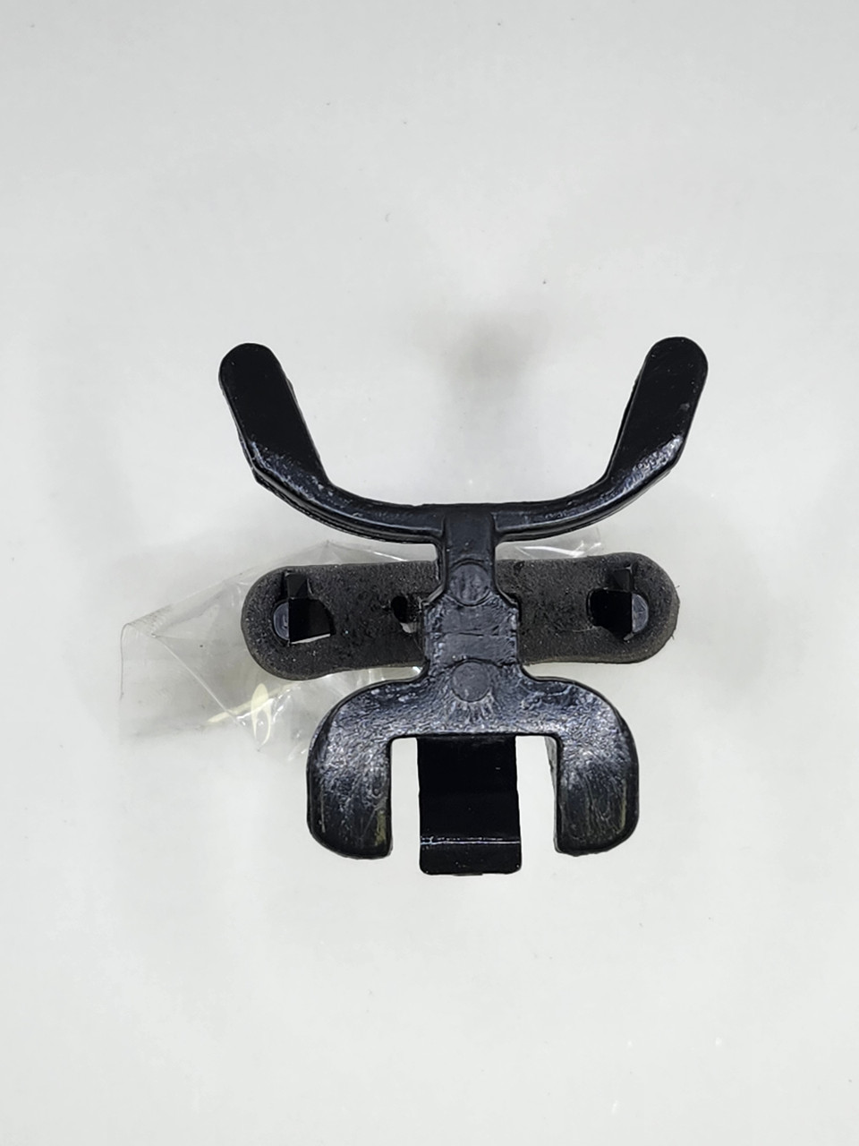 GM 20009775 NOS Headliner Interior Trim Clip GM 20009775 NOS Headliner Interior Trim Clip