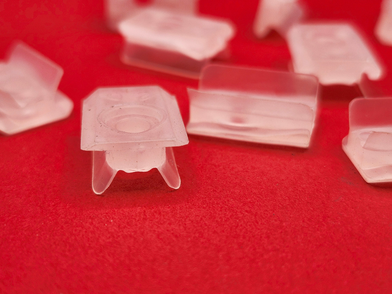 GM 8738892 NOS Molding Trim Clip - SOLD PER EACH