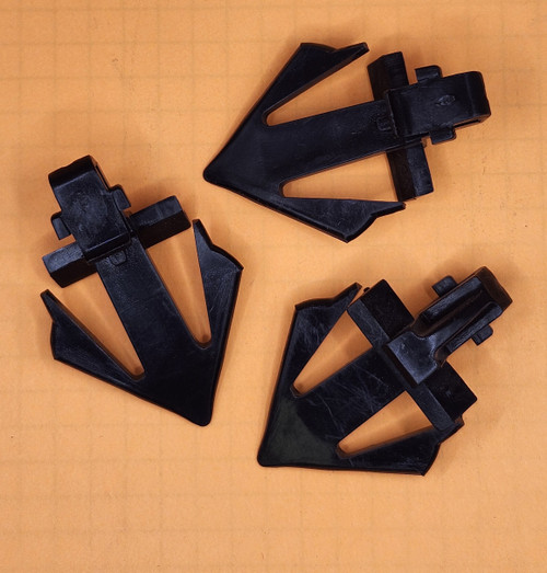 GM 1708675 NOS Headliner Interior Trim Clip GM 1708675 NOS Headliner Interior Trim Clip