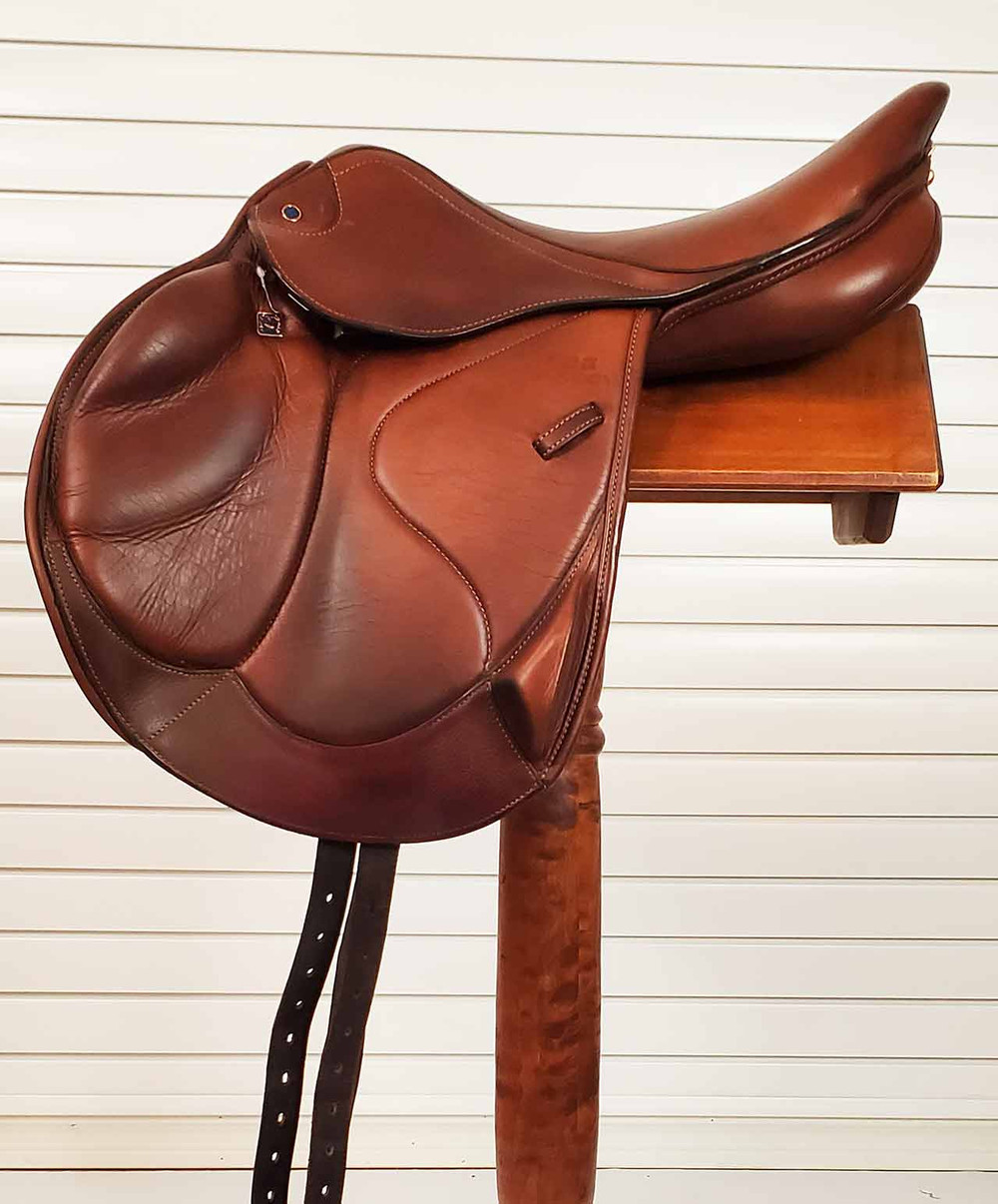 Used Stubben Zaria Optimum 17.5 Monoflap | Sprucewood Tack