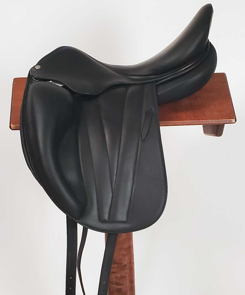 Used Butet Dressage Saddle 17.5''