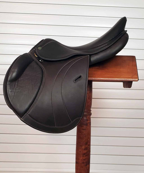 Used HDR Jump Saddle 18"