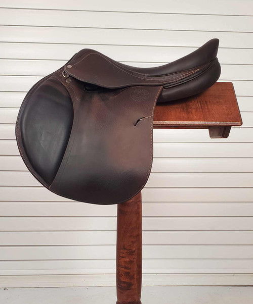 Used Antares Jump Saddle 17".