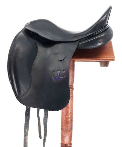 Used Bruno Delgrange Syracuse Dressage 18.5"