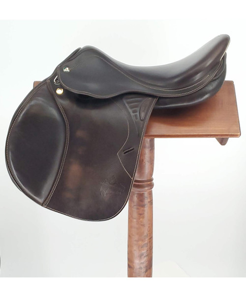 Used Presige Versailles Jump Saddle 17".