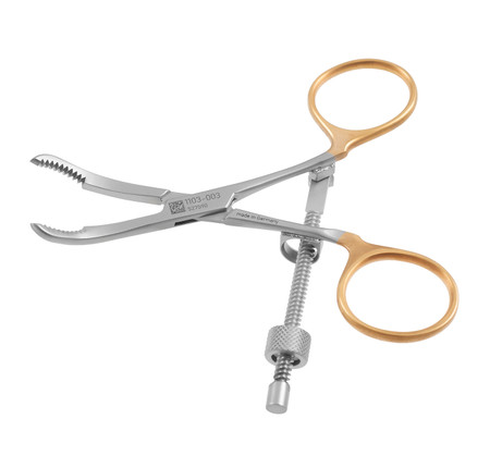 1103-003 - STEFAN MINI BONE HOLDING FORCEPS W/SPEED LOCK SERRATED JAWS CURVED 4"