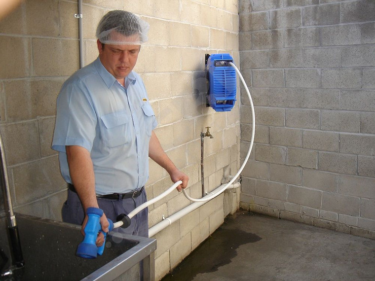 Recoila Hot Wash Hose Reel with 10mm x 15m Hose