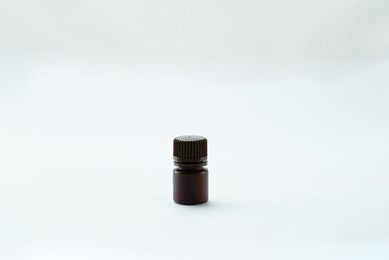 8ml Amber Color Round PP Storage Bottle, Wide Mouth, Sterile, 20/pk, 400/cs