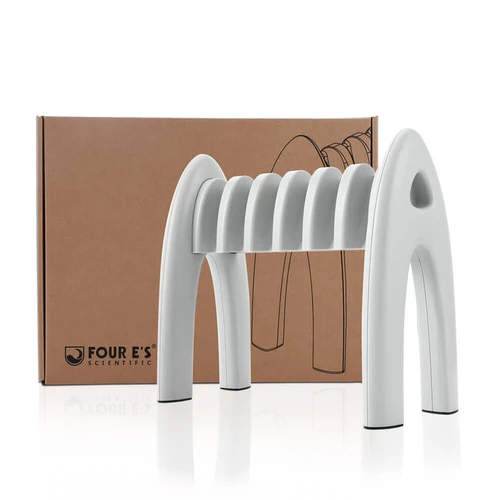 White 4E's 6-slot pipette stand in front of its cardboard box packaging.