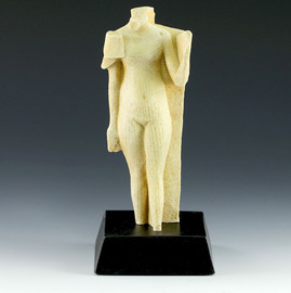 Egyptian Amarna Princess Statue with base arm raised