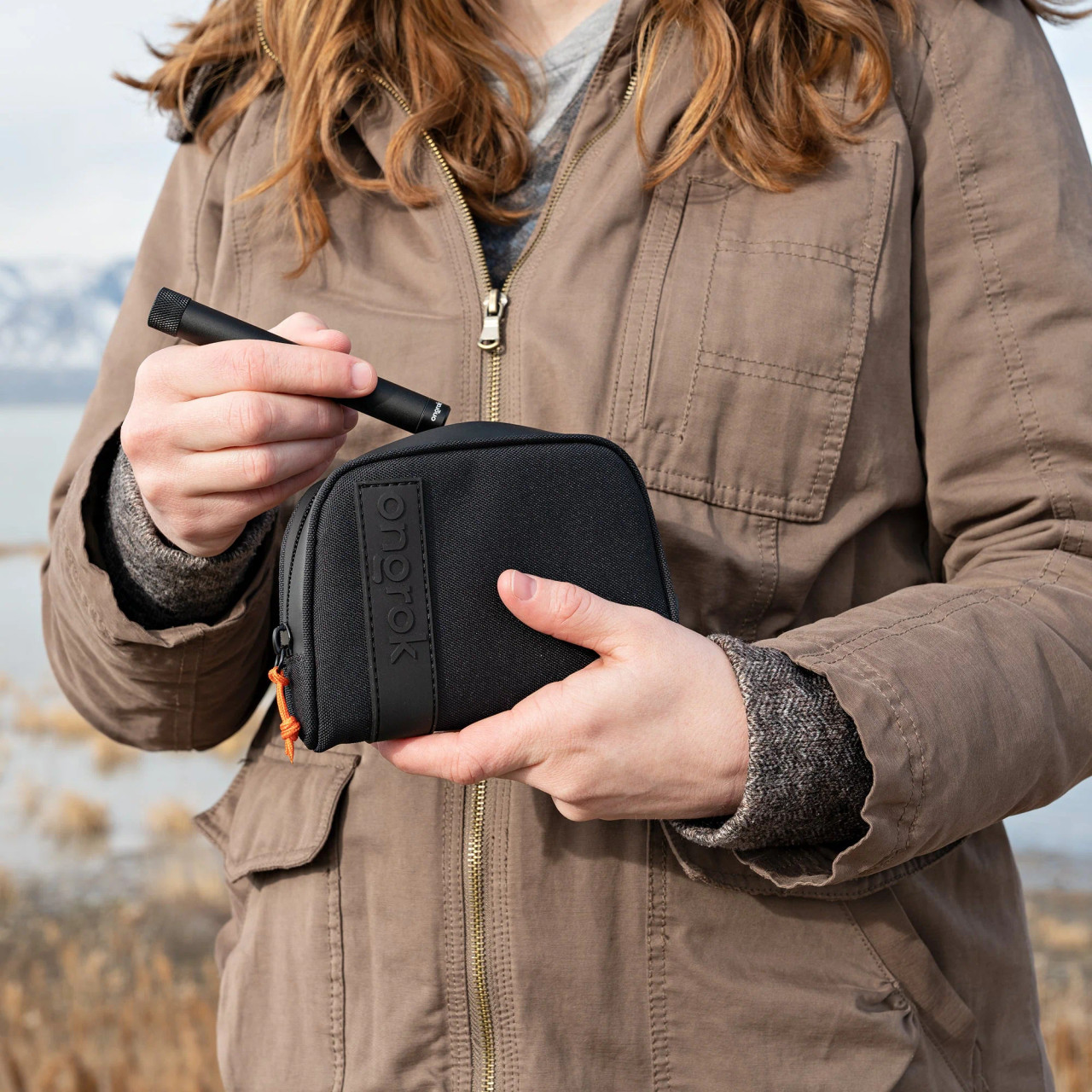 ONGROK - Smell Proof Carbon lined Wallet, Small 4 x 6", Black