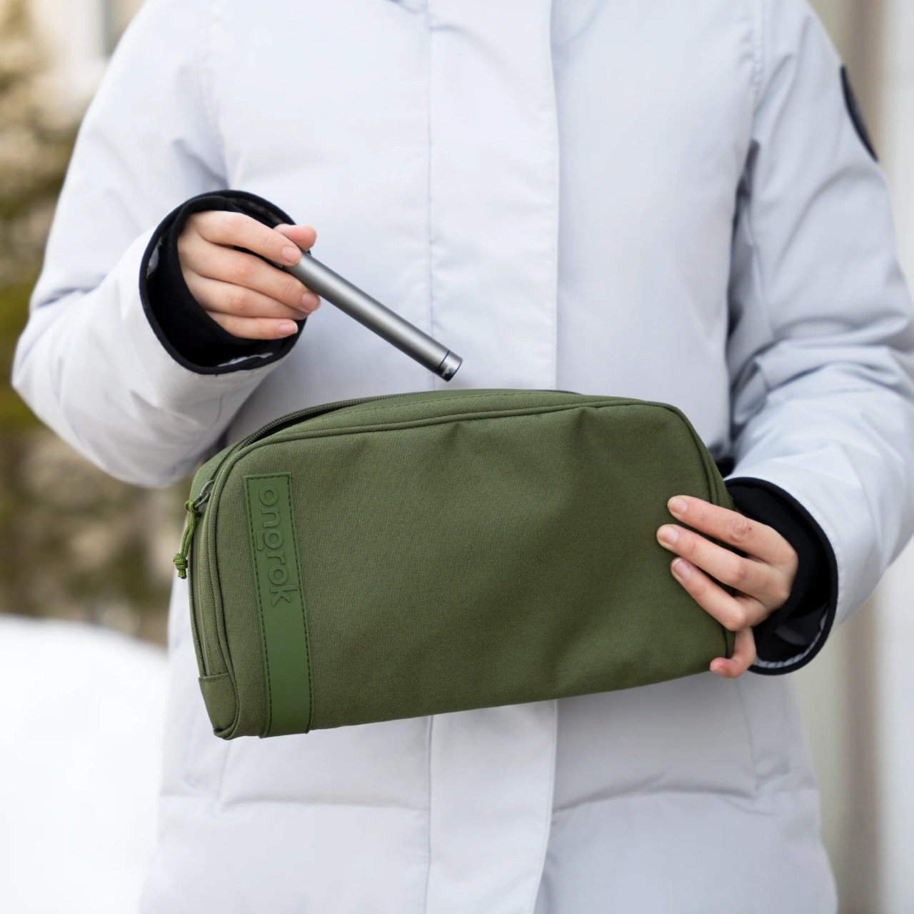 ONGROK - Smell Proof Carbon lined Wallet, Large 6 x 11", Green
