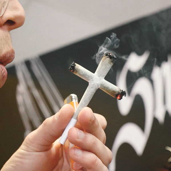 Smoke Temple - 13pk Cross Cones, 84mm (1 1/4), 1 Cross Cone per pack, Retail Display