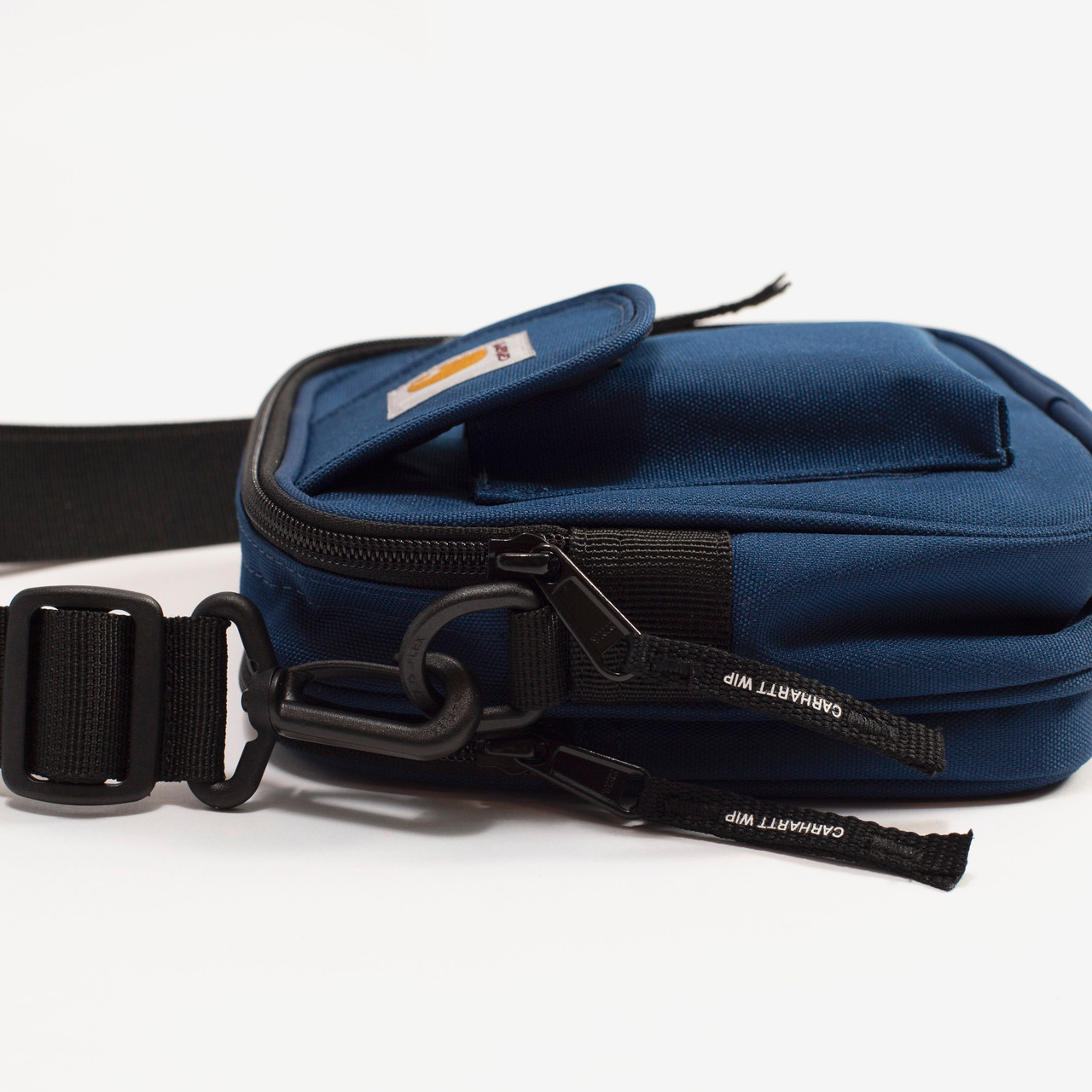 CARHARTT WIP｜ (ESSENTIALS BAG SMALL (I031470 HZ.XX)) Carhartt WIP Essentials Bag Small Black I031470.89.XX