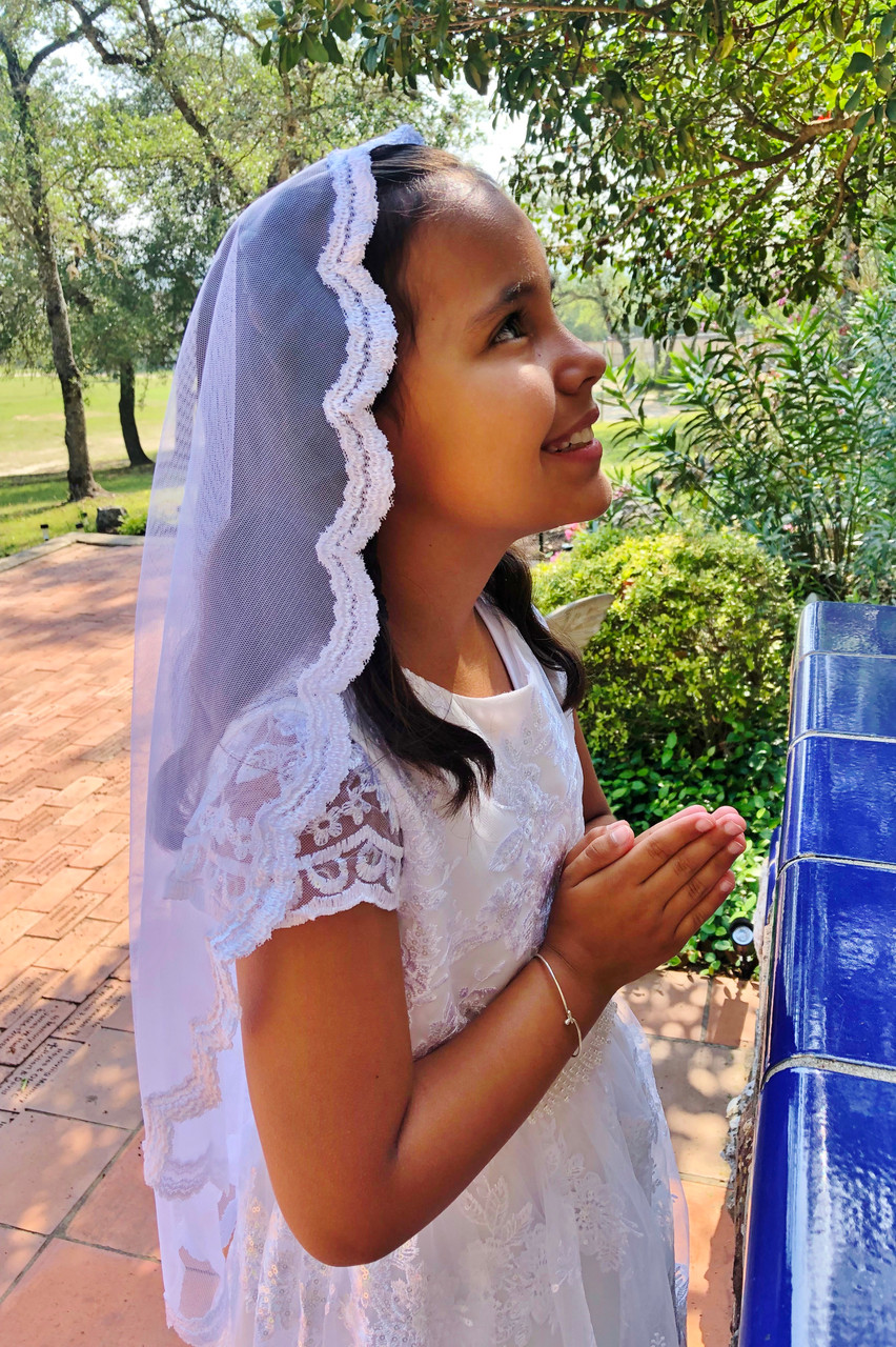 Heirloom Quality Mantilla Veils – The Mantilla Company