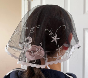 Rose's Garden: Spanish Simplicity with Starter Trim and Ties
