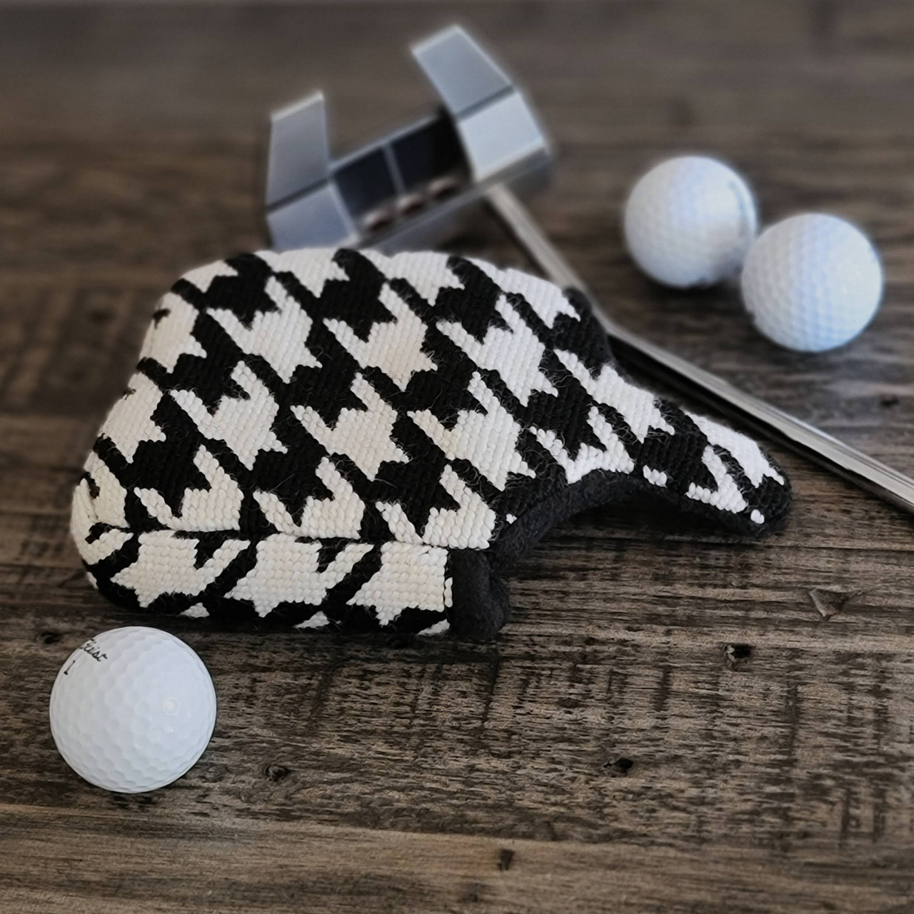 Houndstooth Mallet Putter Cover